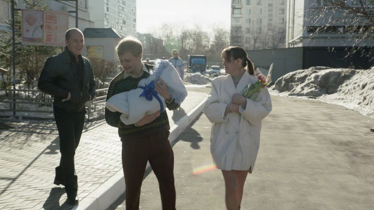 Чернобыль. Зона отчуждения: КГБшник в роддоме.